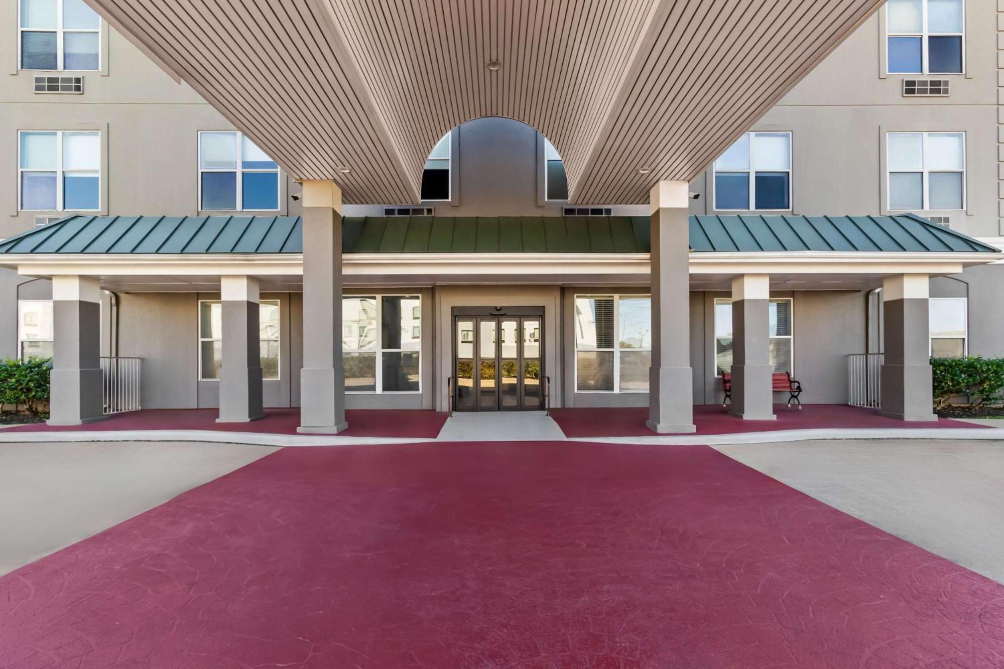 Sonesta Essential Iah Airport Jfk Boulevard - Newly Renovated Хьюстон Экстерьер фото