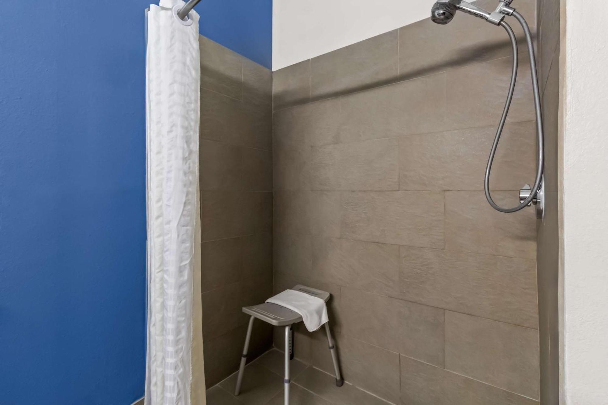 Sonesta Essential Iah Airport Jfk Boulevard - Newly Renovated Хьюстон Экстерьер фото